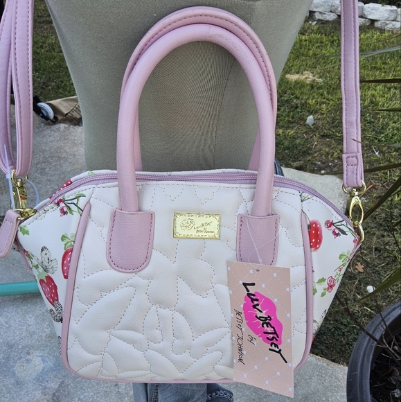 Betsey Johnson Handbags - NWT WHITE/STRAWBERRIES/BUTTERFLY LUV BETSEY QUILTED BUTTERFLY 🦋  SATCHEL